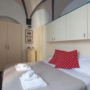 https://la-casa-delle-volte.hotelitalianriviera.com